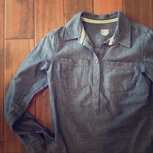 ❤️Toms and Target co-lab Polka Dot denim button up